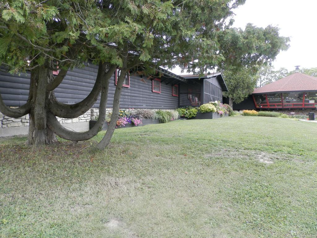 Killarney Mountain Lodge エクステリア 写真