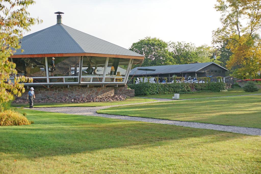 Killarney Mountain Lodge エクステリア 写真