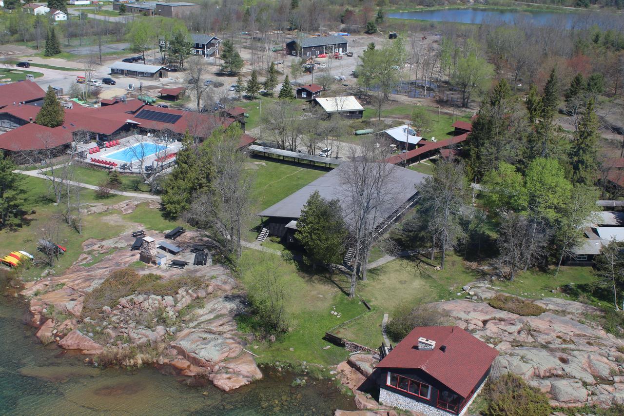 Killarney Mountain Lodge エクステリア 写真