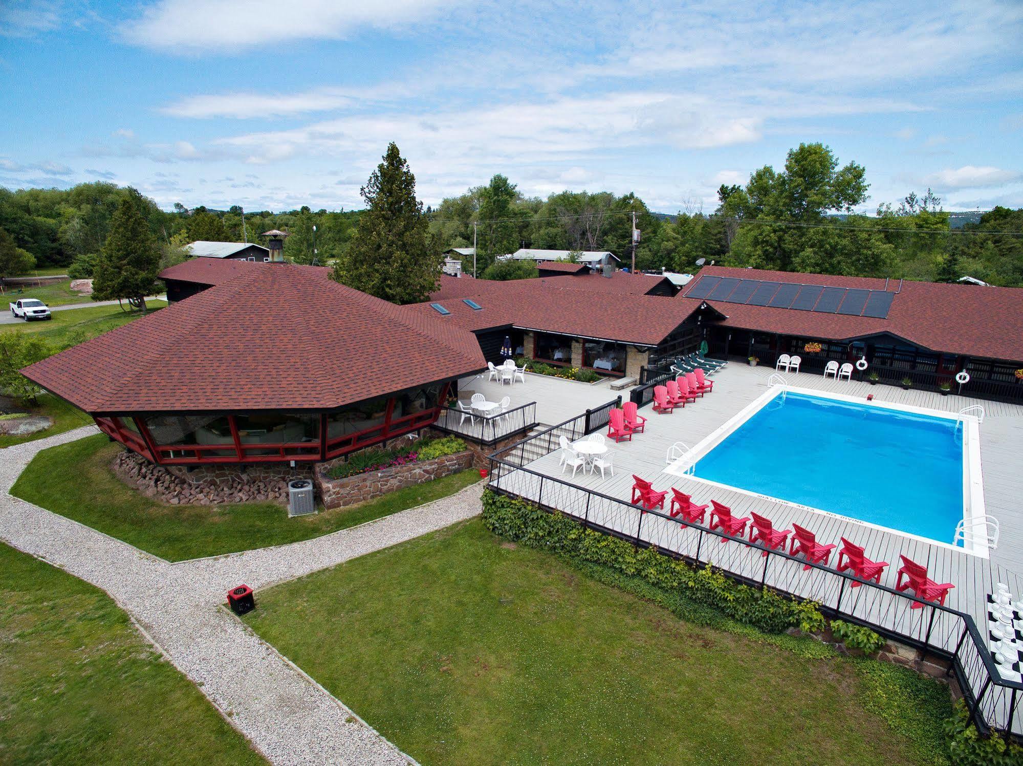 Killarney Mountain Lodge エクステリア 写真