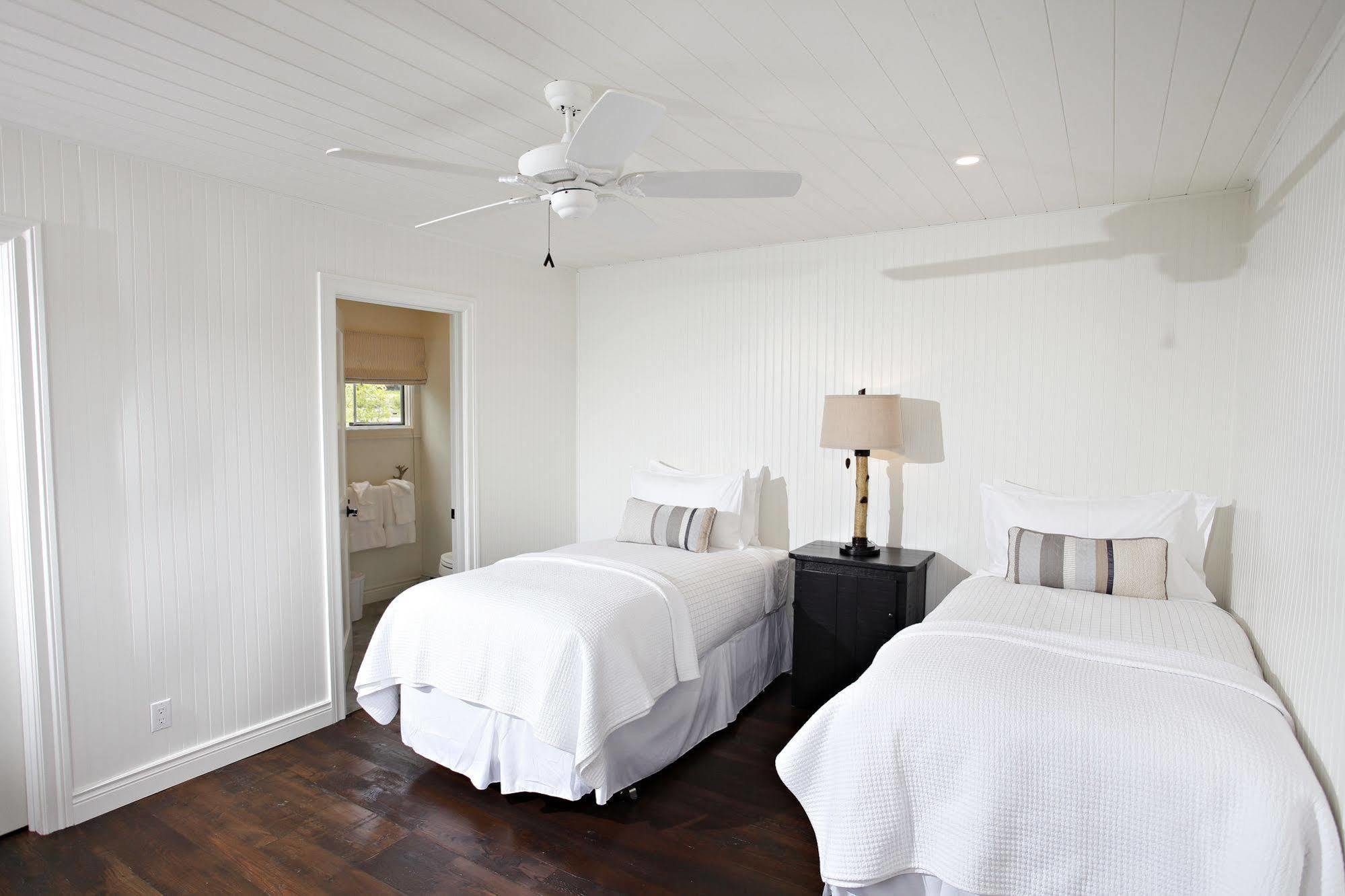Killarney Mountain Lodge エクステリア 写真